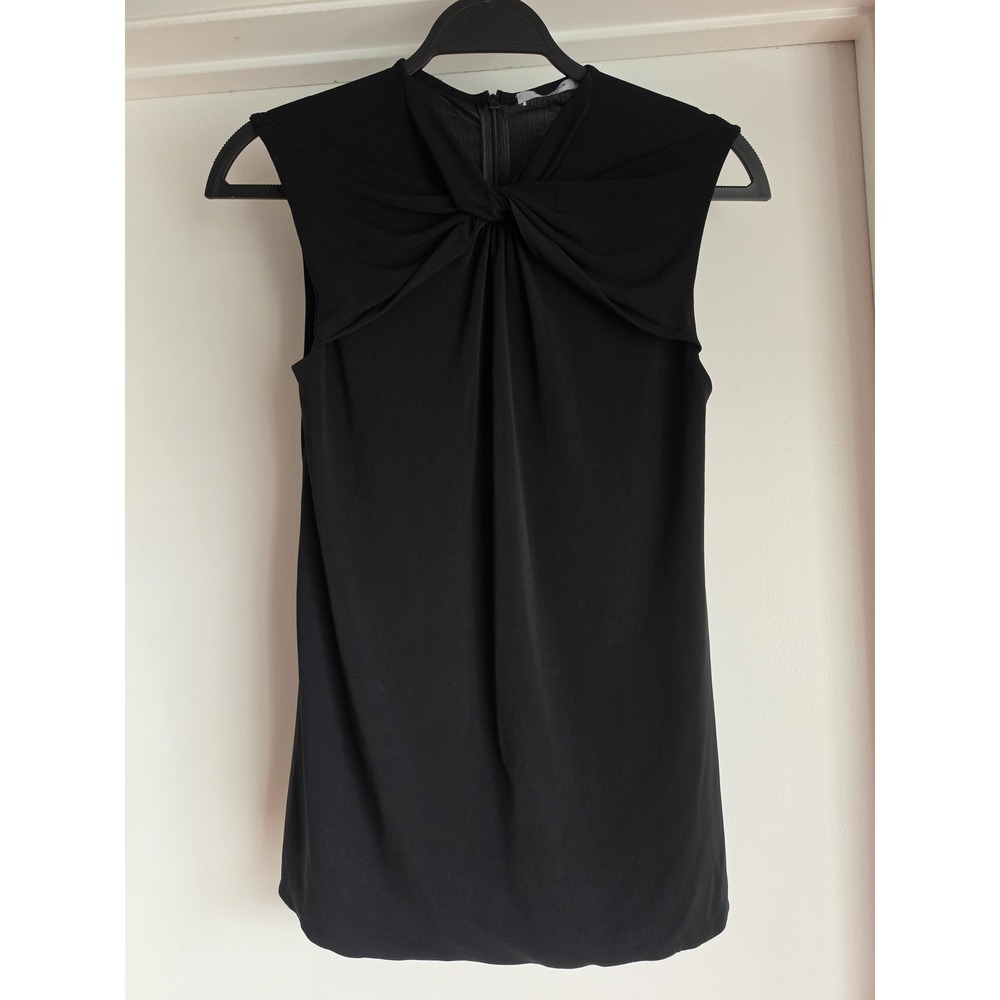 M.M. LaFleur Sleeveless Blouse Women S Black Solid Round Neck Top Minimalist
